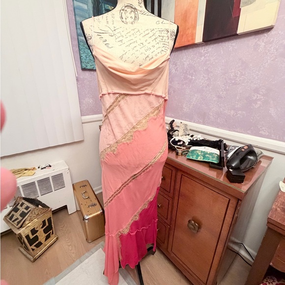 Victoria's Secret Size S  Pink Silk Lingerie - Picture 2 of 5